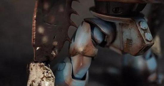 可口可乐给你多少？我百事给你双倍！玩家用可乐罐自制钢铁侠