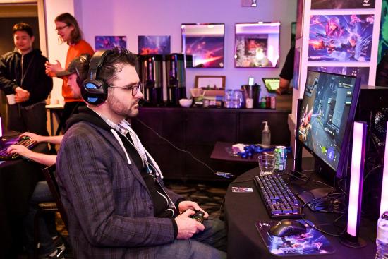国产新作《矩阵：零日危机》破圈GDC，线上线下掀起老外试玩热潮